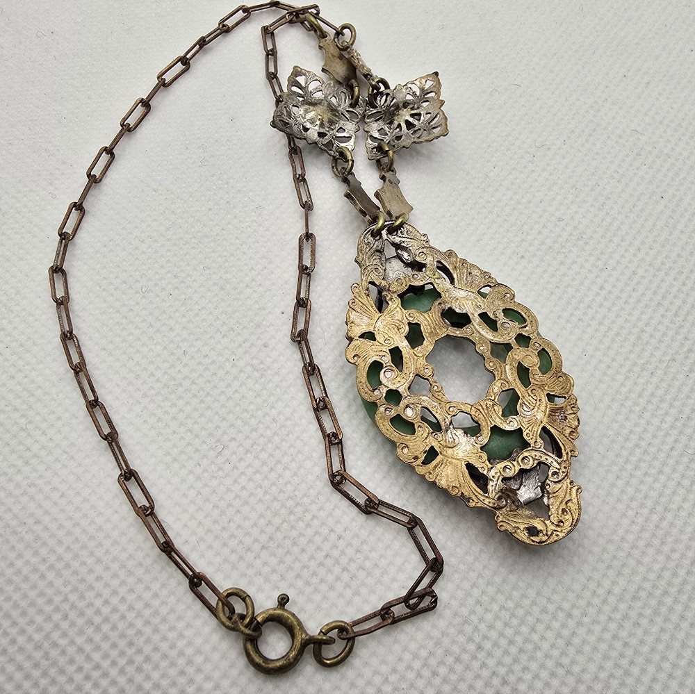 Czech Brass Shamrock Green Glass Necklace 16 Inch Antique 1920s 1930s Lucky - Picture 6 of 12